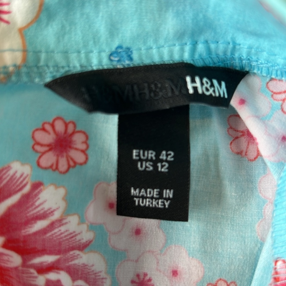 Adorable H&M tailored colorful top size US 12 - Picture 3 of 7